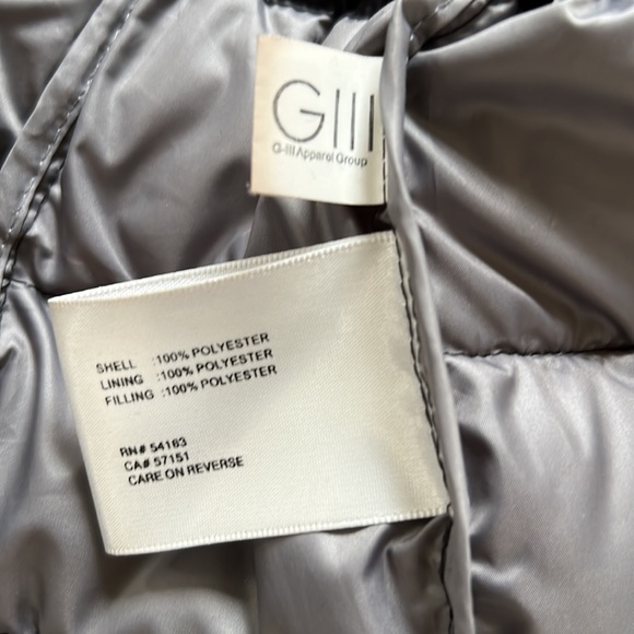 Kenneth Cole Puffer Coat size Small - Picture 3 of 4